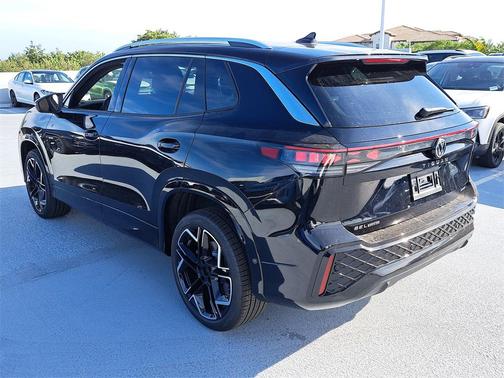 2026 Volkswagen Tiguan 2.0T SEL R-Line 4MOTION