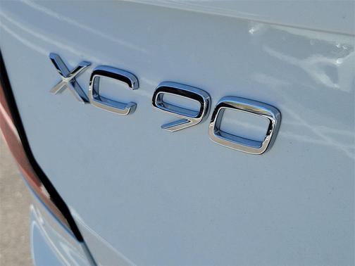 2026 Volvo XC90 Ultra, B6 AWD Gas (mild hybrid), Gasoline, Bright, 7 Seats