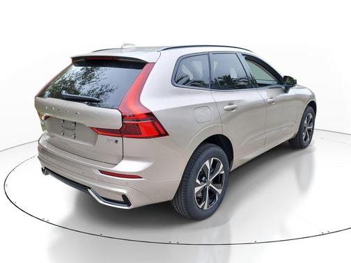 Bright Dusk Metallic 2026 Volvo XC60 B5 Core