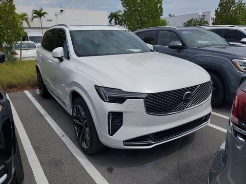 Crystal White Pearl 2025 Volvo XC90 Plug-In Hybrid T8 Ultra 7-Seater