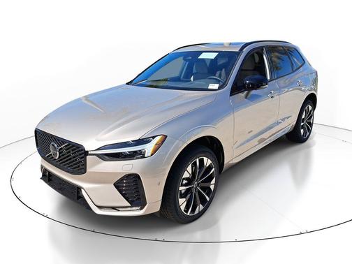 Bright Dusk Metallic 2026 Volvo XC60 B5 Plus