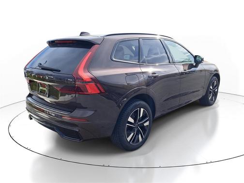 2026 Volvo XC60 B5 Core