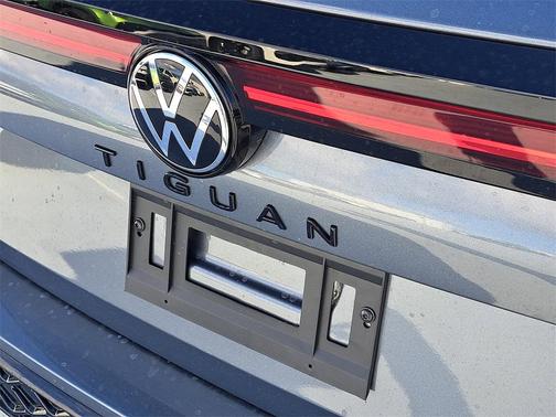 2026 Volkswagen Tiguan 2.0T SE R-Line Black 4MOTION