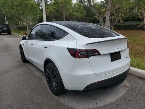 2022 Tesla Model Y Performance Dual Motor All-Wheel Drive