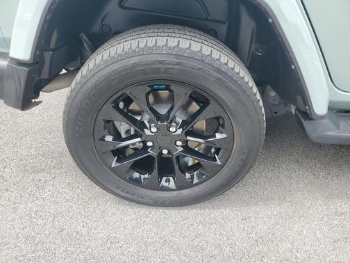 Earl Clearcoat 2023 Jeep Wrangler 4xe Sahara