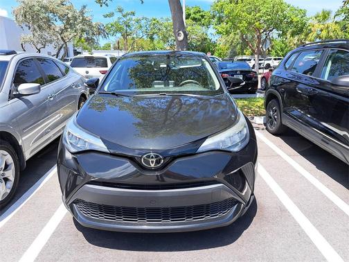 2021 Toyota C-HR LE