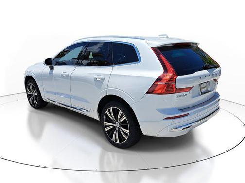 2022 Volvo XC60 B6 Inscription