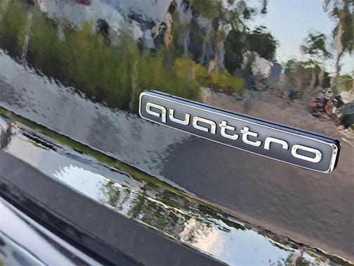 2022 Audi Q7 55 Premium Plus