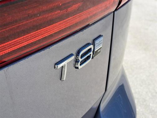 2026 Volvo XC60 Plug-In Hybrid Core, T8 AWD Electric/Gasoline, Dark