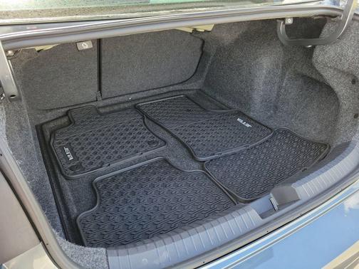 Platinum Gray Metallic 2023 Volkswagen Jetta 1.5T S