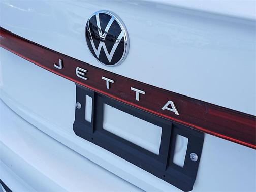 2026 Volkswagen Jetta 1.4T SE