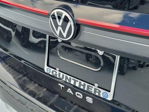 Deep Black Pearl 2026 Volkswagen Taos S