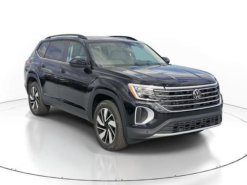 Deep Black Pearl 2026 Volkswagen Atlas 2.0T SE w/Technology