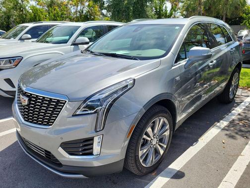 Argent Silver Metallic 2024 Cadillac XT5 Premium Luxury
