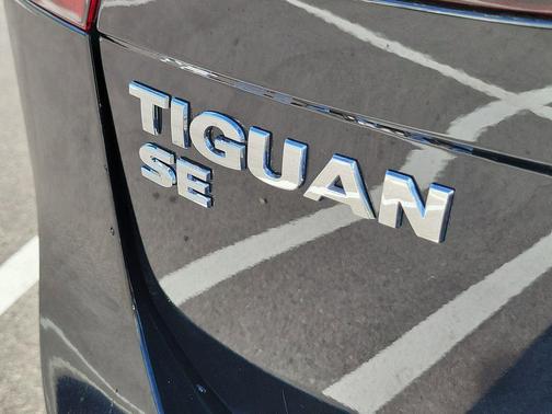 2020 Volkswagen Tiguan 2.0T SE R-Line Black