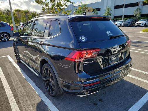 2020 Volkswagen Tiguan 2.0T SE R-Line Black