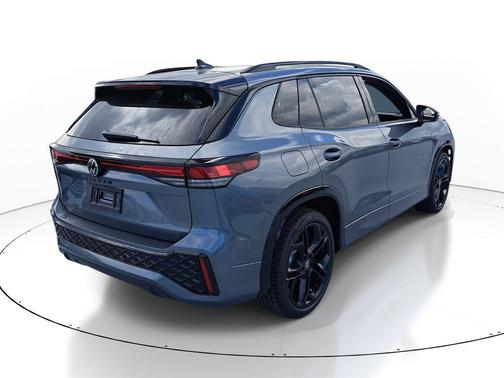 platinum gray metallic 2026 Volkswagen Tiguan 2.0T SE R-Line Black