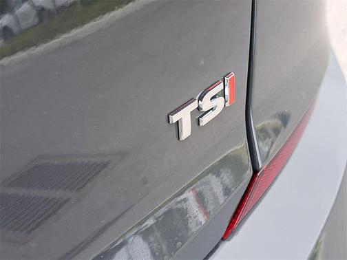 2017 Volkswagen Passat 1.8T R-Line w/Comfort