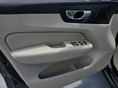 2023 Volvo XC60 B5 Core