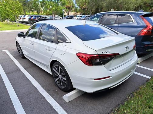 2022 Honda Civic Touring