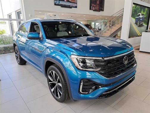 2024 Volkswagen Atlas Cross Sport 2.0T SEL Premium