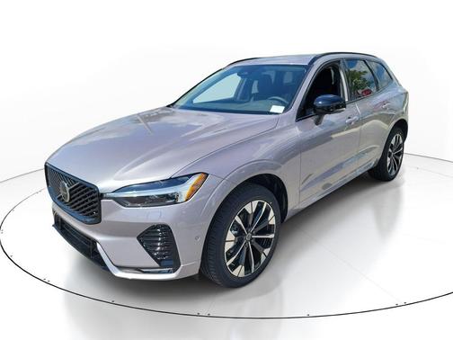 Aurora Silver 2026 Volvo XC60 B5 Plus