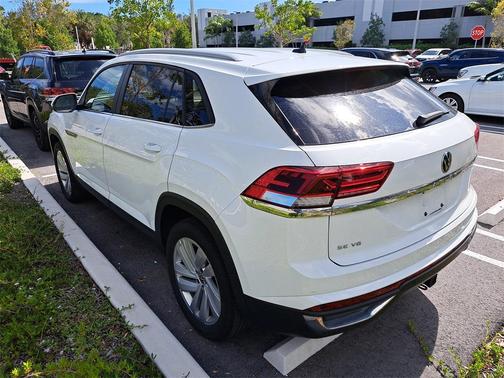 2022 Volkswagen Atlas Cross Sport 3.6L V6 SE w/Technology