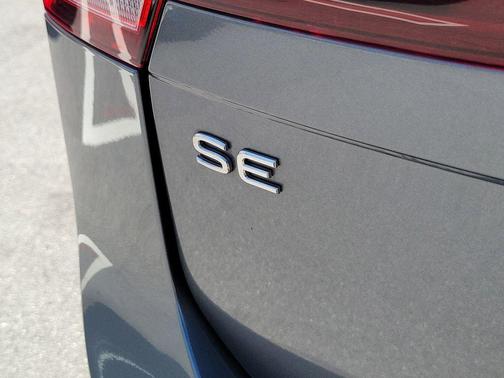 Platinum Gray Metallic 2023 Volkswagen Tiguan 2.0T SE R-Line Black