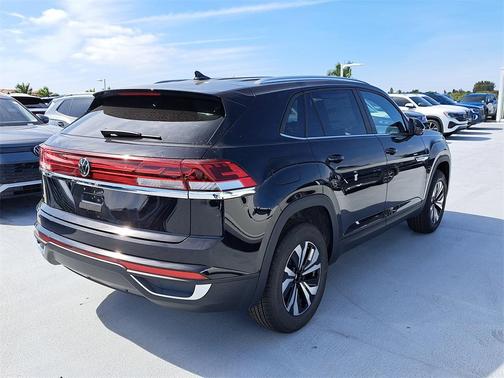 2026 Volkswagen Atlas Cross Sport 2.0T SE