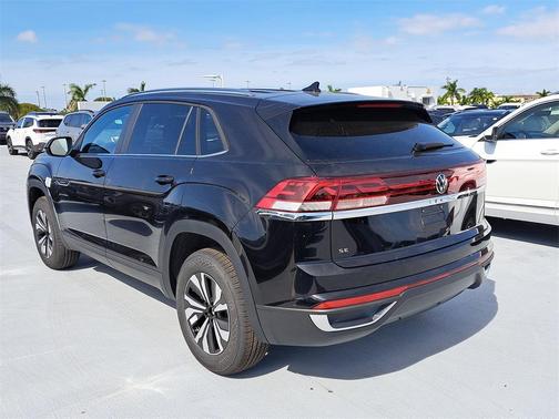 2026 Volkswagen Atlas Cross Sport 2.0T SE