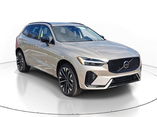 2026 Volvo XC60 B5 Ultra