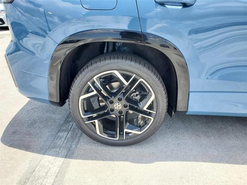 2026 Volkswagen Tiguan 2.0T SEL R-Line 4MOTION