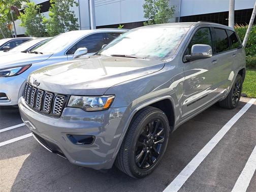 2020 Jeep Grand Cherokee Altitude