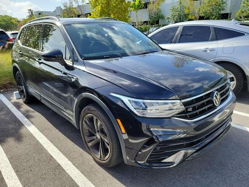2023 Volkswagen Tiguan 2.0T SE R-Line Black
