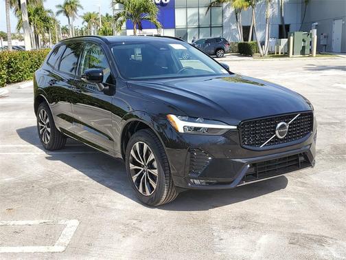 2025 Volvo XC60 B5 Core