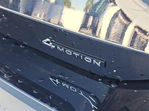 2025 Volkswagen Tiguan 2.0T SE 4MOTION