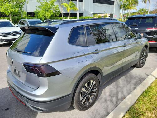 Pyrite Silver Metallic 2024 Volkswagen Tiguan 2.0T S