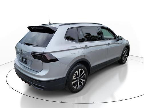 Pyrite Silver Metallic 2024 Volkswagen Tiguan 2.0T S