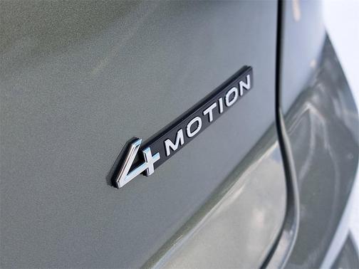 2026 Volkswagen Atlas Cross Sport 2.0T SEL Premium