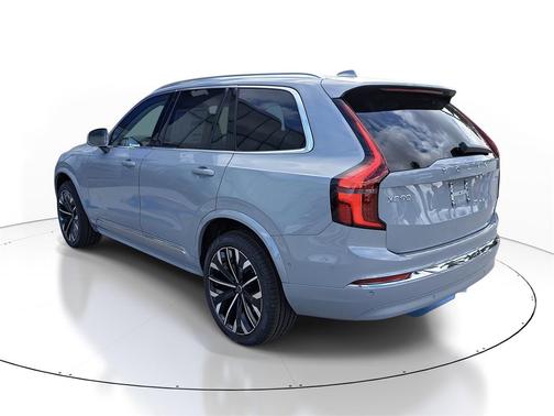 2026 Volvo XC90 B6 Ultra 7-Seater