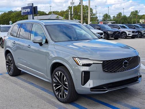 2026 Volvo XC90 B6 Ultra 7-Seater