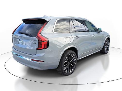 2026 Volvo XC90 B6 Ultra 7-Seater