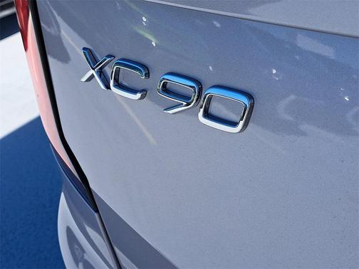 2026 Volvo XC90 Plus, B5 AWD Gas (mild hybrid), Gasoline, Bright, 7 Seats