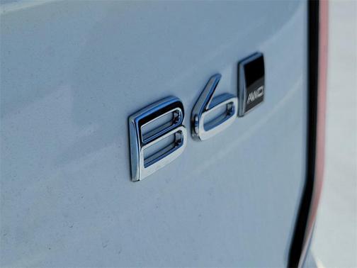 2026 Volvo XC90 Plus, B6 AWD Gas (mild hybrid), Gasoline, Bright, 7 Seats