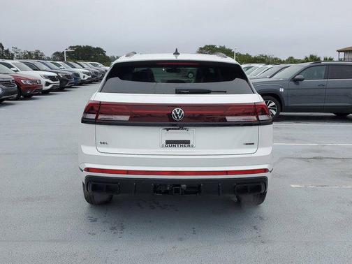 2025 Volkswagen Atlas Cross Sport 2.0T SEL