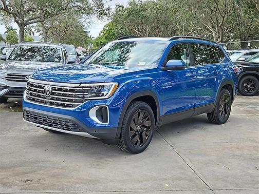 2025 Volkswagen Atlas 2.0T SE w/Technology