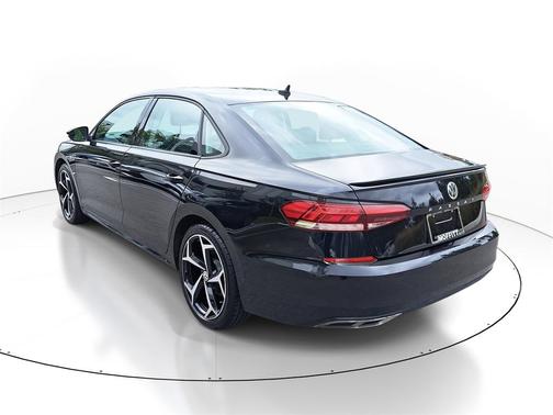 2020 Volkswagen Passat 2.0T R-Line