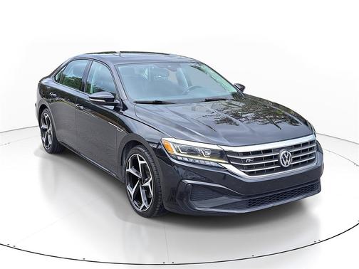 2020 Volkswagen Passat 2.0T R-Line