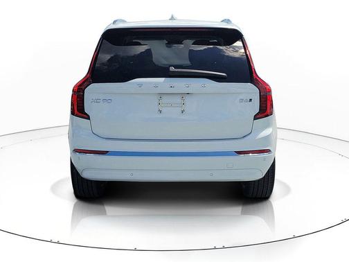 Crystal White Pearl 2026 Volvo XC90 Ultra, B6 AWD Gas (mild hybrid), Gasoline, Bright, 6 Seats