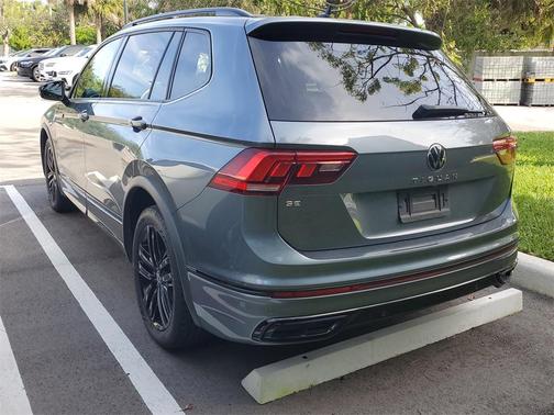 2022 Volkswagen Tiguan 2.0T SE R-Line Black